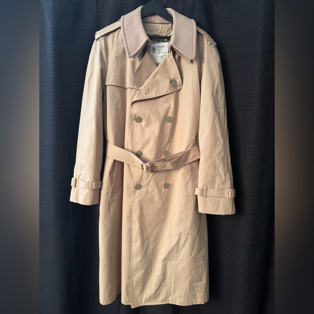 Vtg LONDON FOG Maincoats Men's Trench Coat Size 42 Long Wool Zip Lined Camel